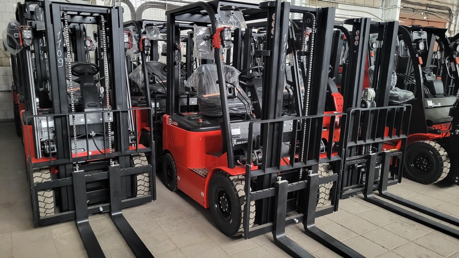 Тест-драйв складской техники на нашем складе в Реутове